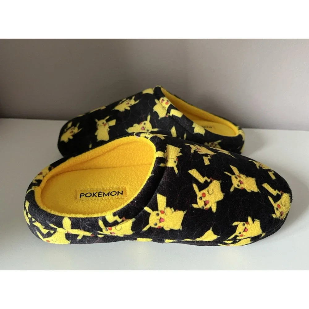 Kids Pokémon Pikachu Clog Slippers Size 3 NWOT Gripper Bottom